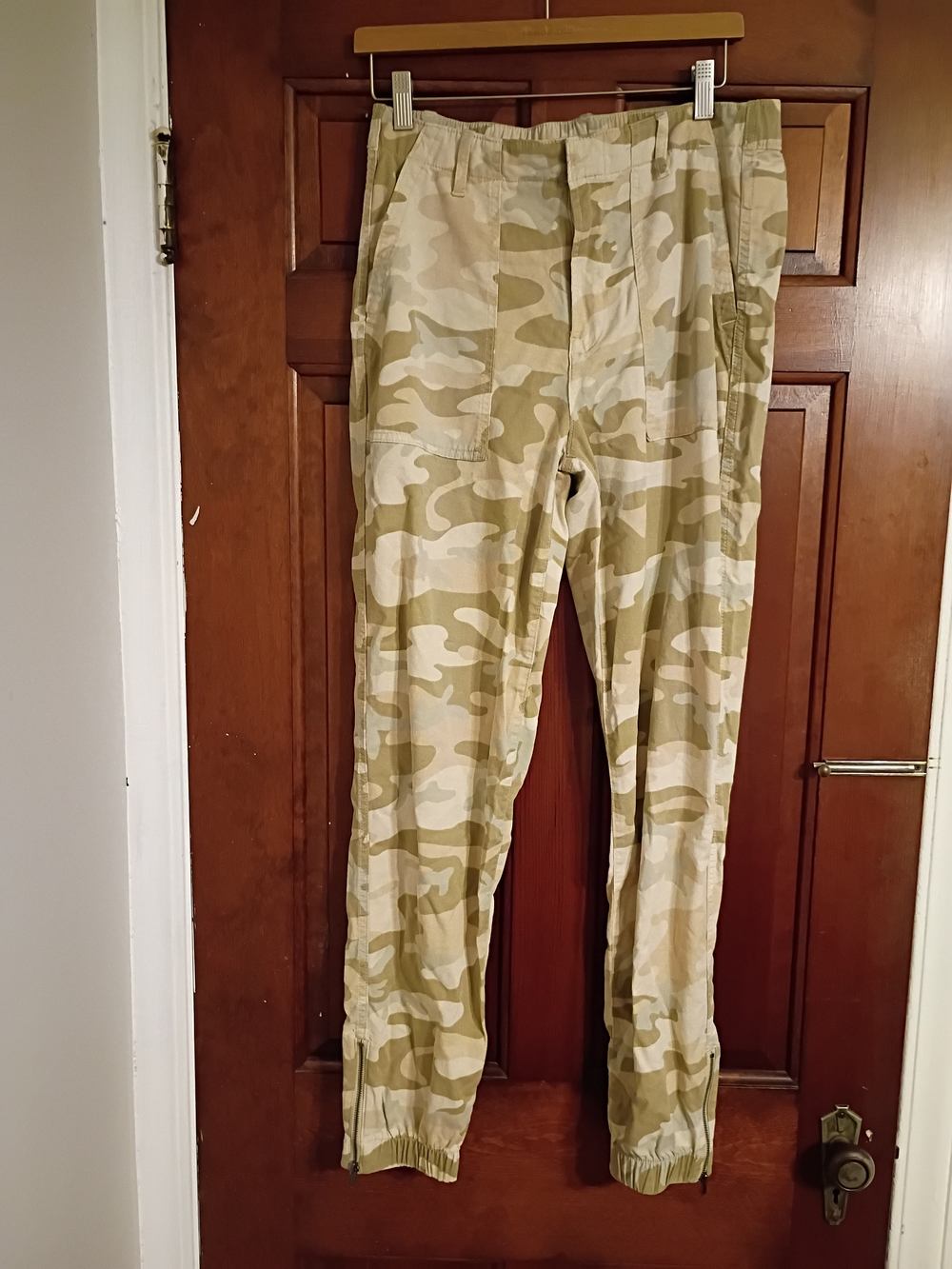 GAP Beige and Tan Camo Pants